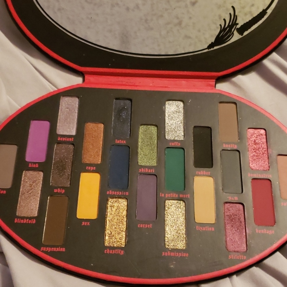 KatVonD Fetish palette